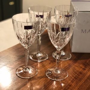 Marquis waterford sparkle wine set (4)